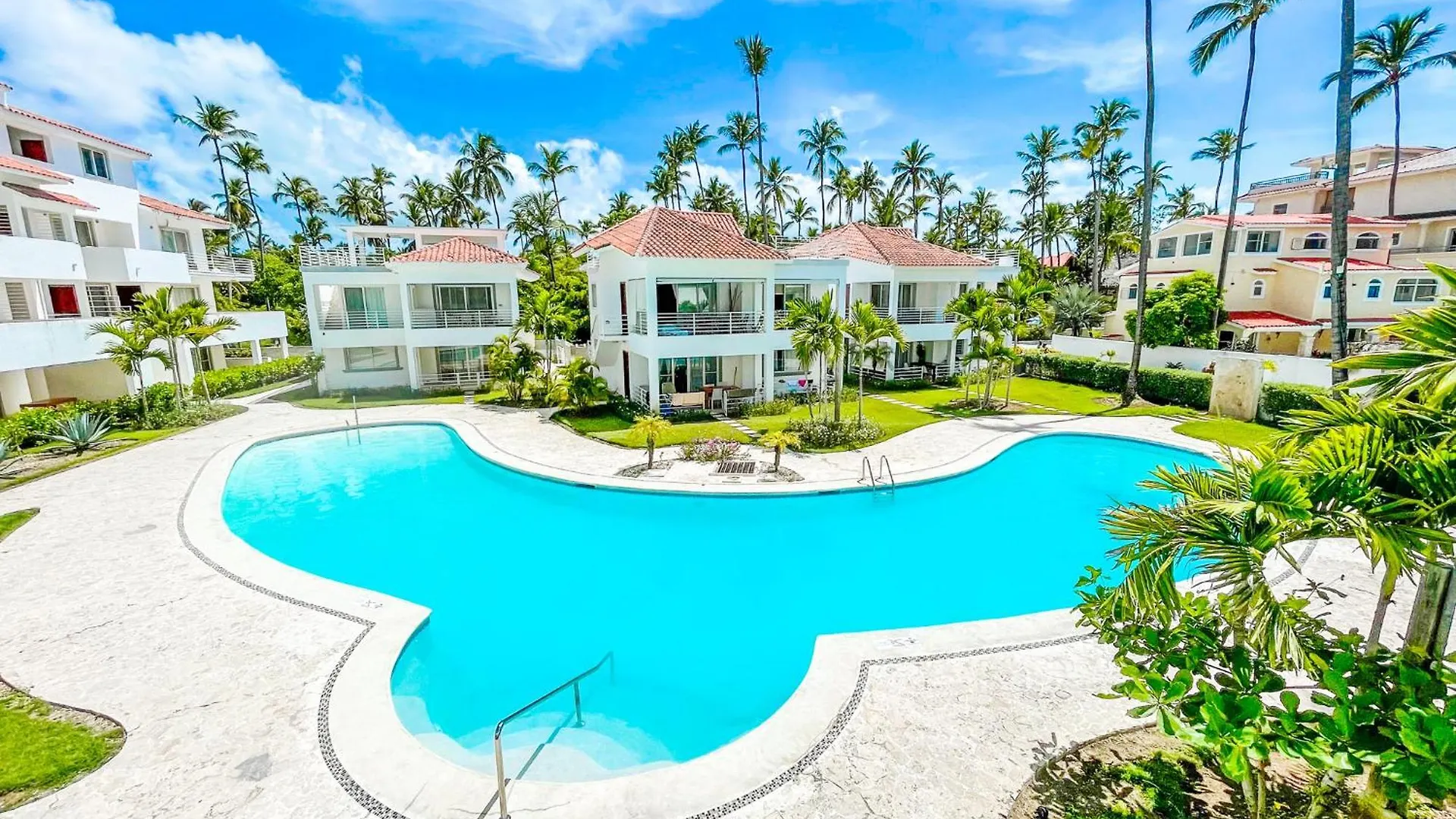 Caribbean Paradise Ocean Breeze Hotel With View Los Corales Bbq Wifi Beach Club & Spa Punta Cana